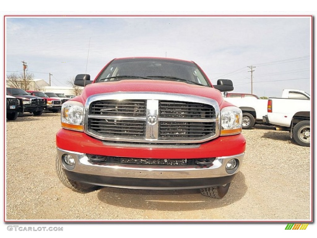 2006 Ram 2500 SLT Quad Cab 4x4 - Flame Red / Medium Slate Gray photo #13