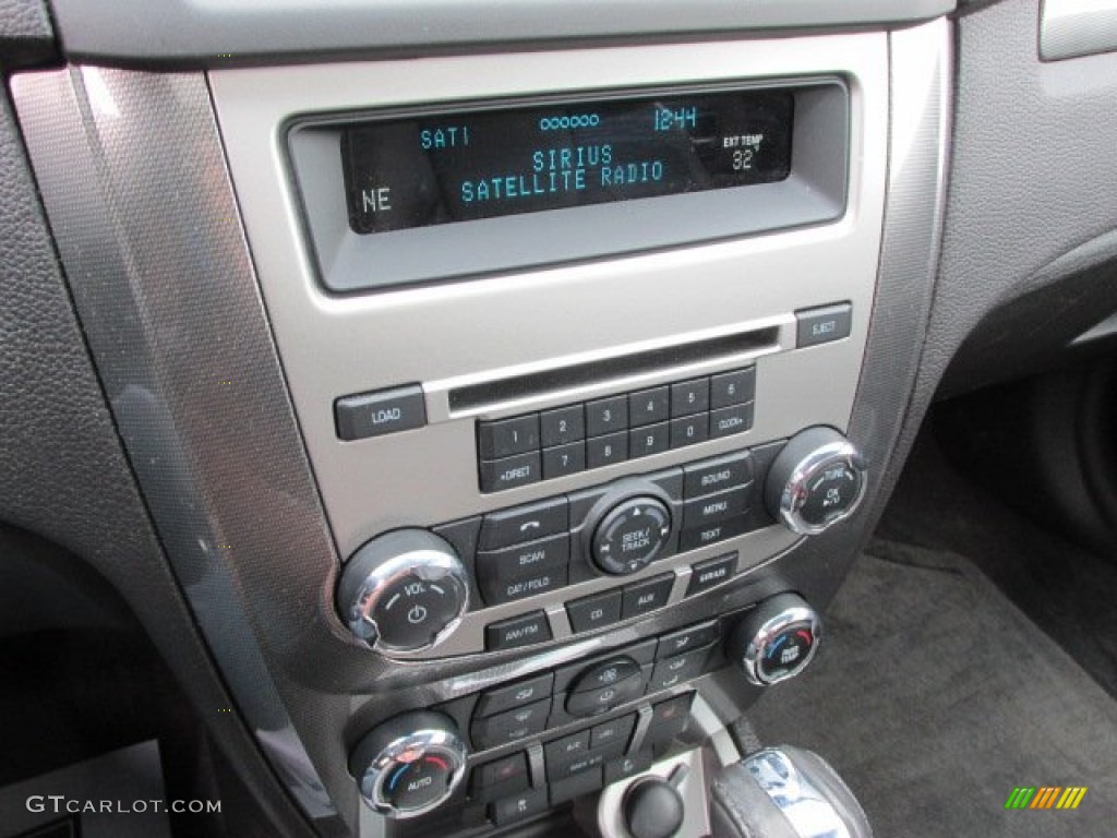 2010 Fusion SEL V6 - Tuxedo Black Metallic / Charcoal Black photo #19