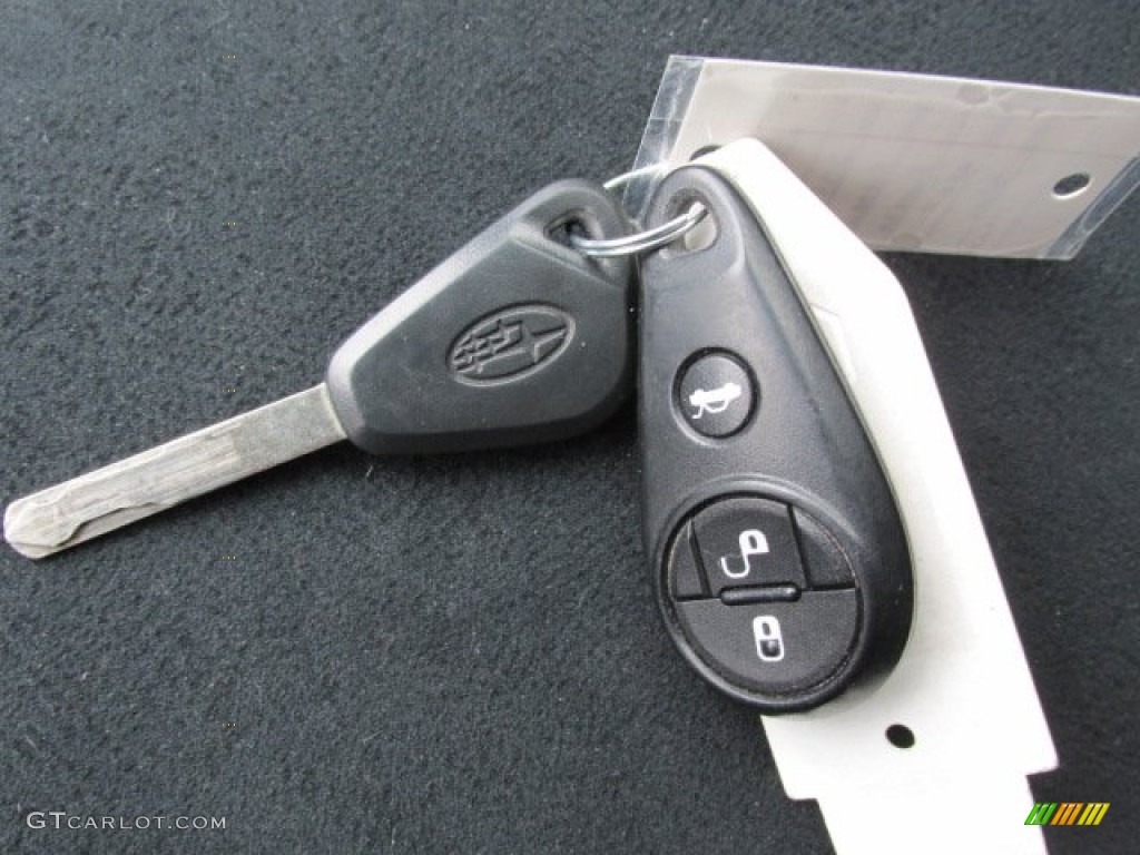 2011 Subaru Impreza 2.5i Wagon Keys Photos