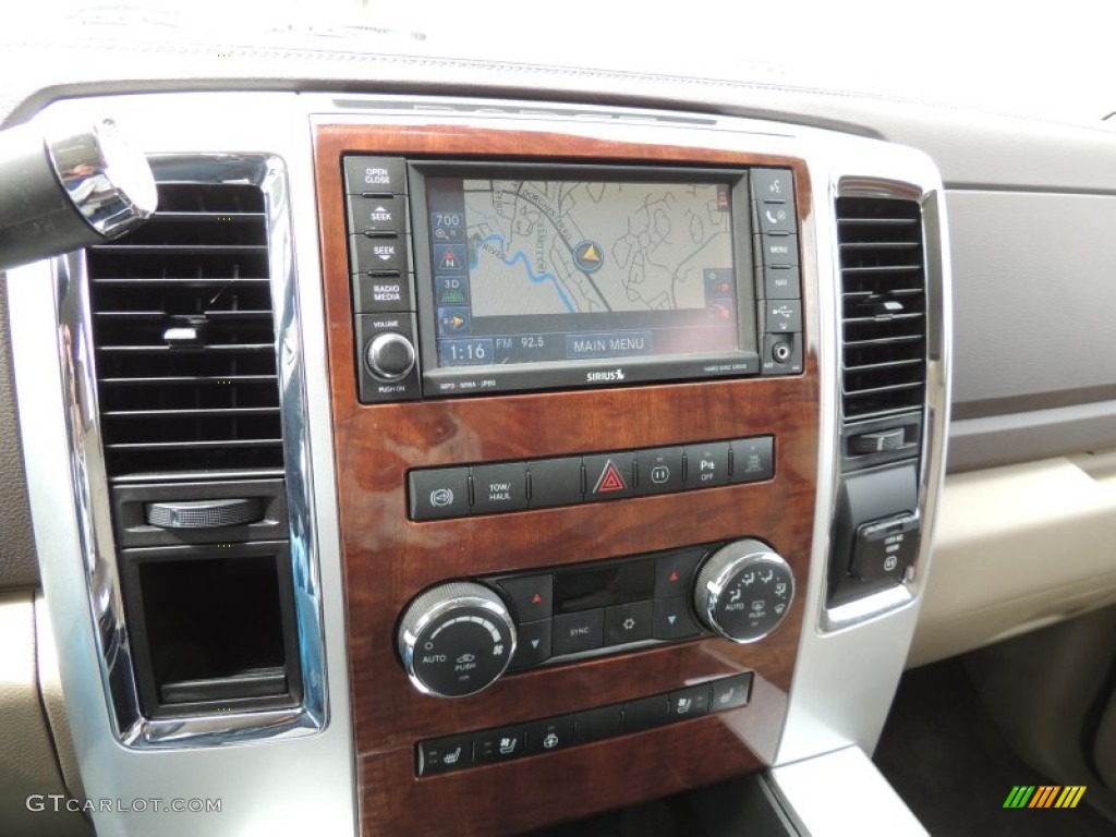 2010 Ram 2500 Laramie Crew Cab - Rugged Brown Pearl / Light Pebble Beige/Bark Brown photo #20