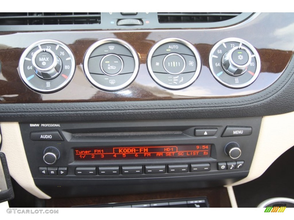 2009 BMW Z4 sDrive35i Roadster Controls Photo #78798321