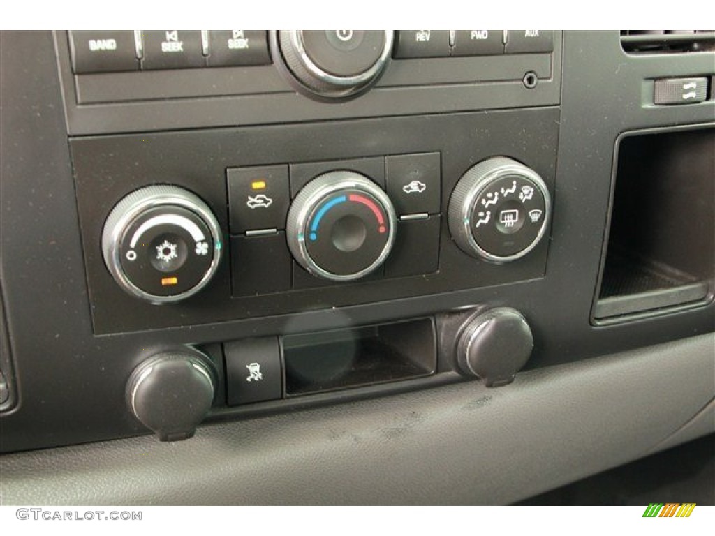 2008 Chevrolet Silverado 1500 LS Crew Cab Controls Photo #78798650