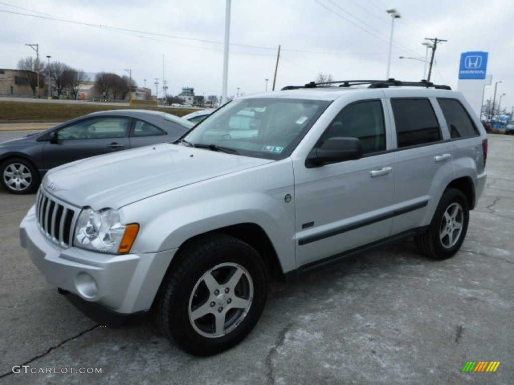 Bright Silver Metallic 2007 Jeep Grand Cherokee Laredo 4x4 Exterior Photo #78804290