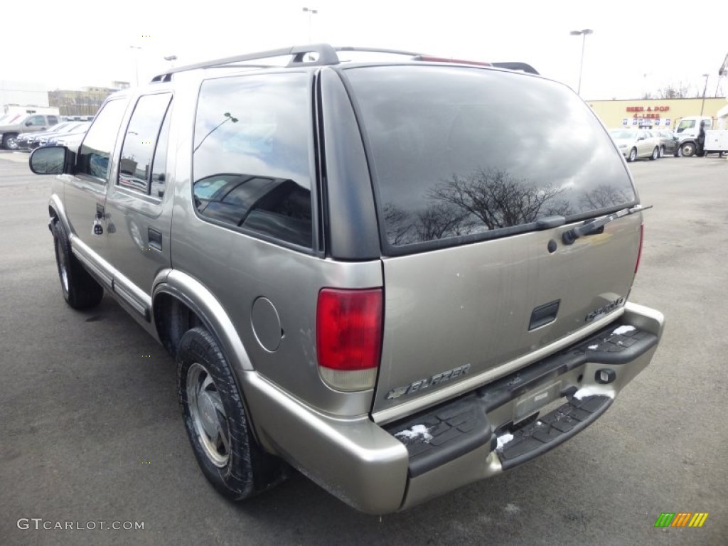 2001 Blazer LS 4x4 - Light Pewter Metallic / Graphite photo #4