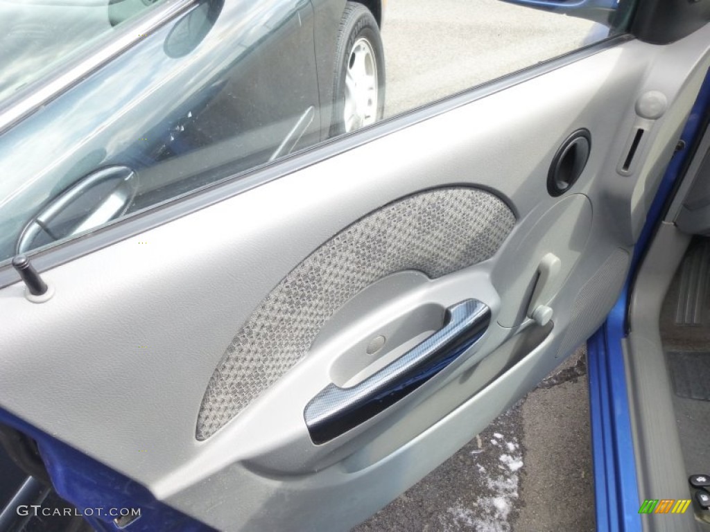 2005 Aveo LS Sedan - Bright Blue Metallic / Gray photo #11