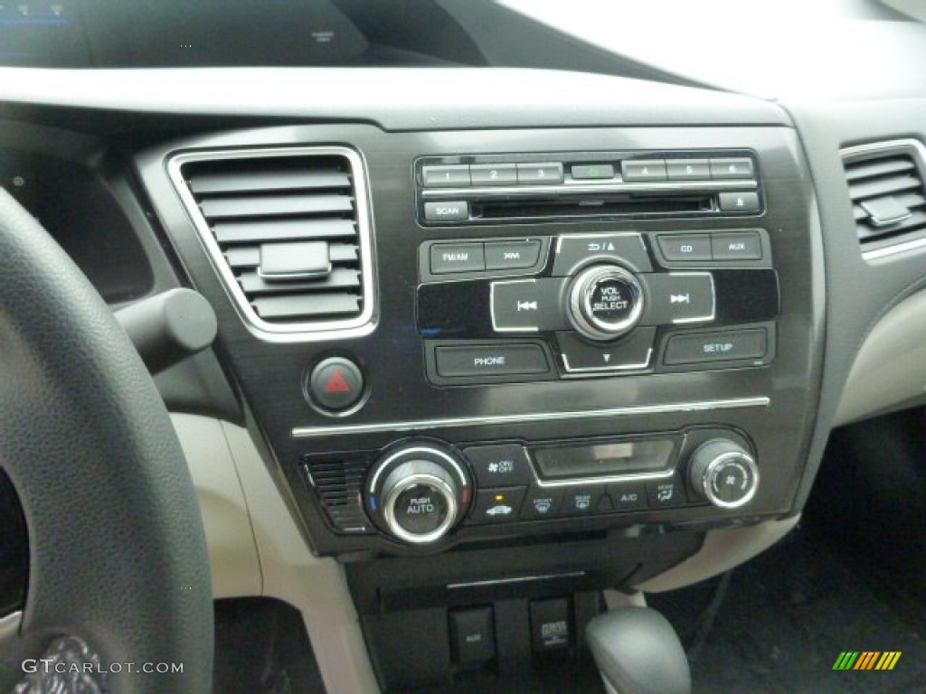 2013 Honda Civic Hybrid Sedan Controls Photo #78807714