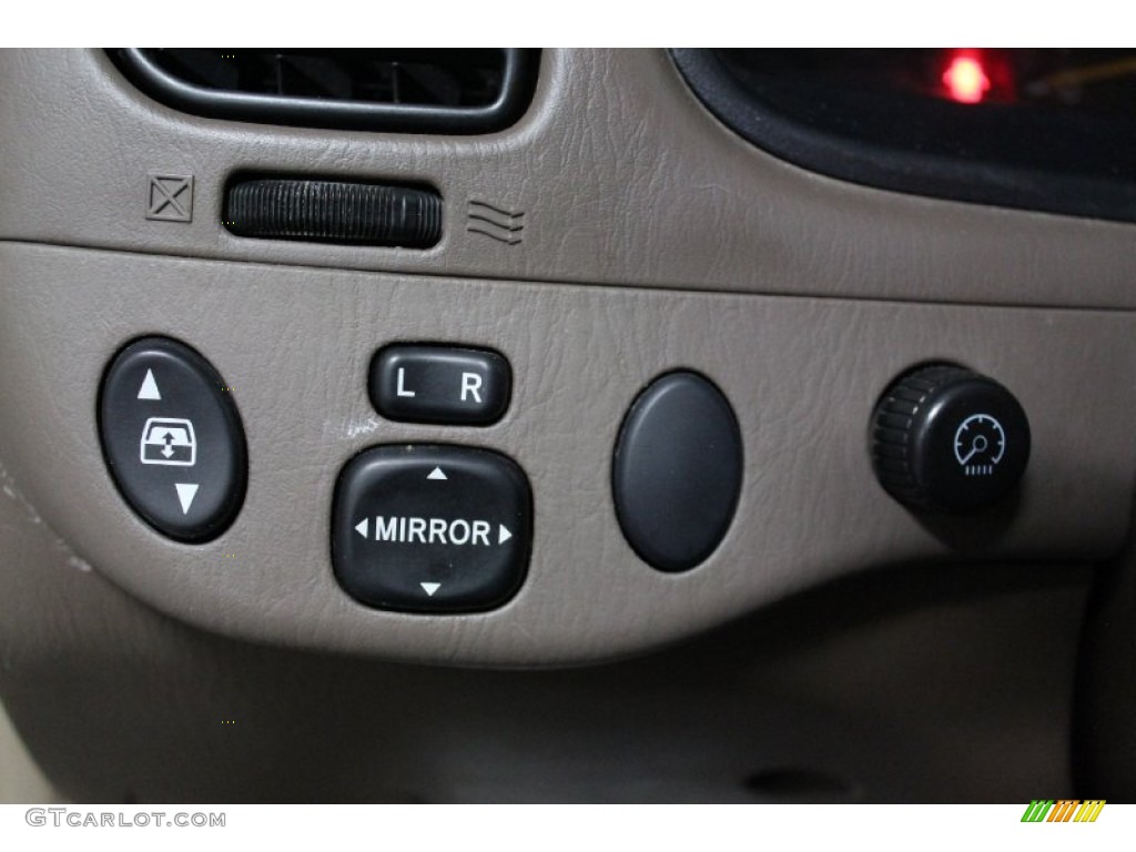 2004 Toyota Tundra SR5 TRD Double Cab 4x4 Controls Photos