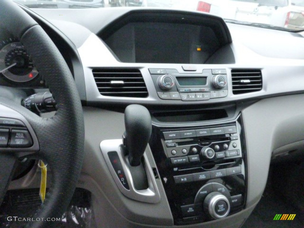 2013 Honda Odyssey EX-L Controls Photo #78808510