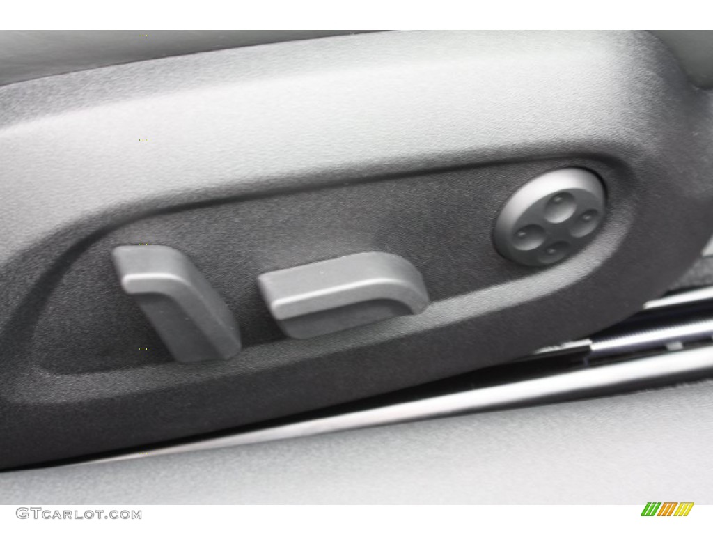 2013 Audi TT 2.0T quattro Coupe Controls Photo #78808778
