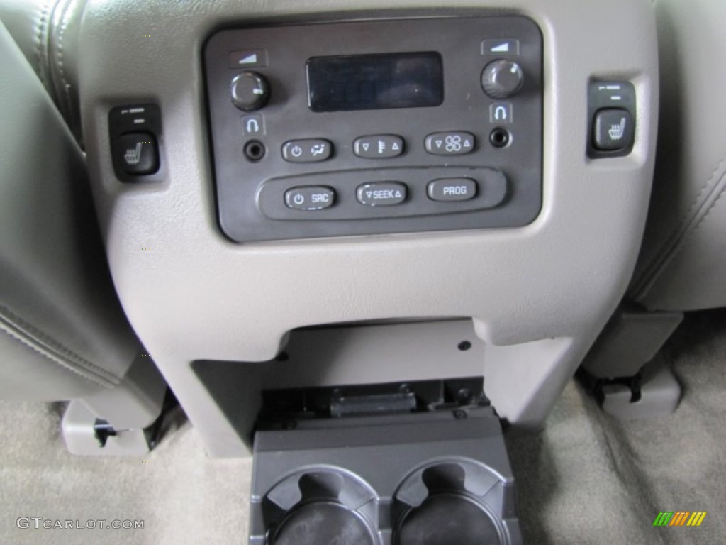 2006 GMC Yukon Denali AWD Controls Photo #78809174