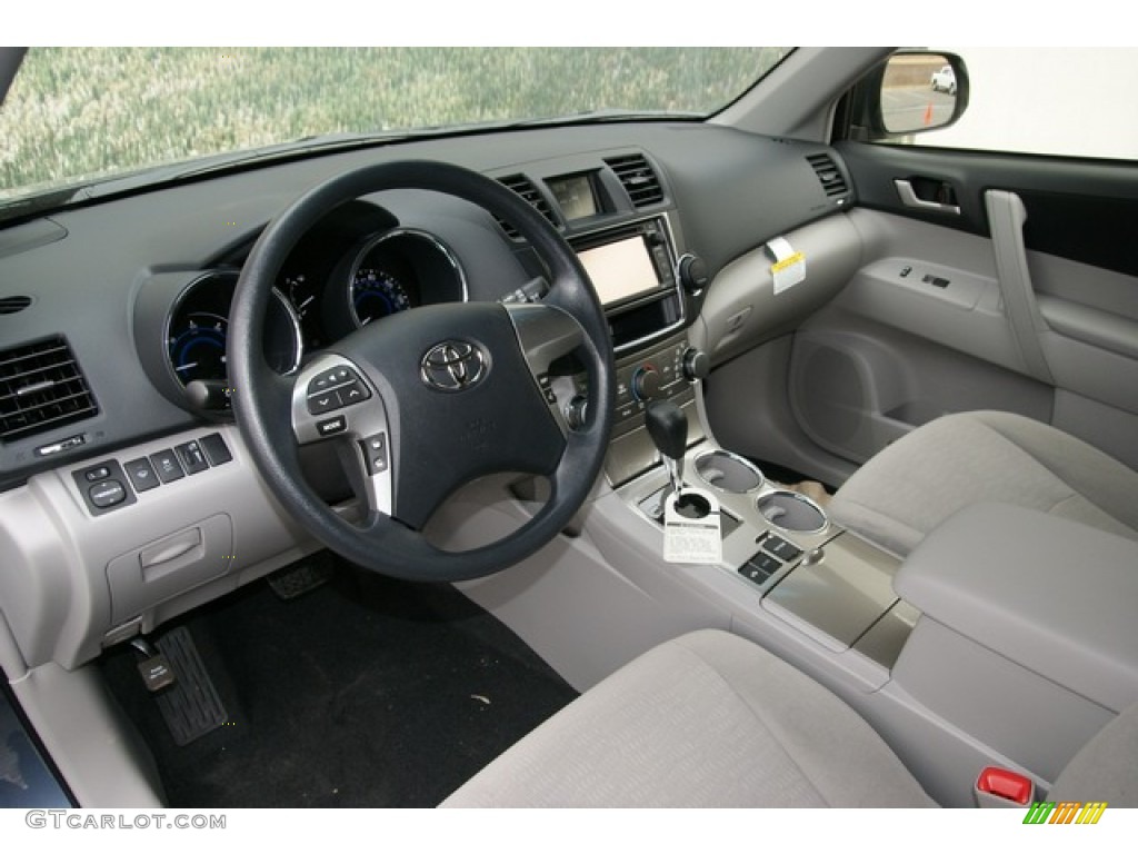 Ash Interior 2013 Toyota Highlander Hybrid 4WD Photo #78809468