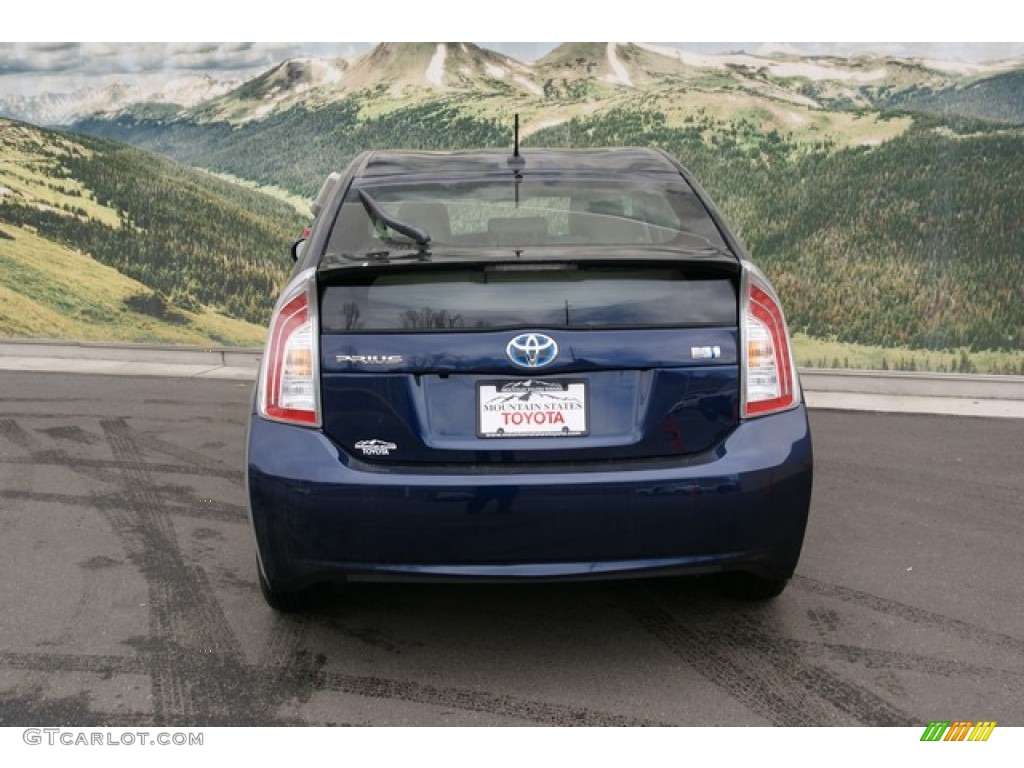 2013 Prius Four Hybrid - Nautical Blue Metallic / Bisque photo #4