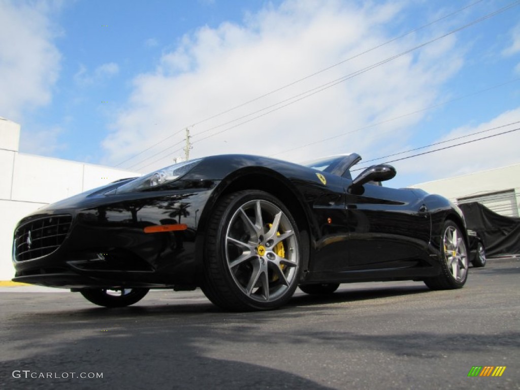 Nero Daytona (Black Metallic) 2011 Ferrari California Standard California Model Exterior Photo #78811793