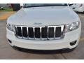 Stone White - Grand Cherokee Laredo Photo No. 10