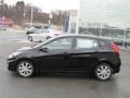 2013 Ultra Black Hyundai Accent SE 5 Door  photo #2