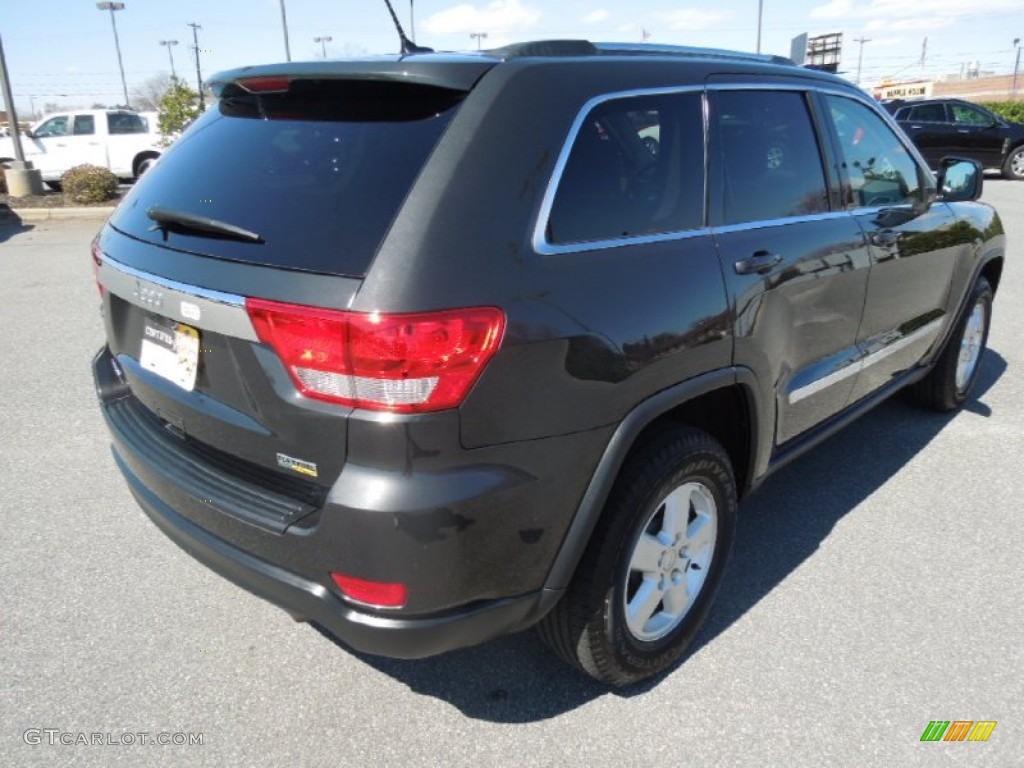 2011 Grand Cherokee Laredo - Mineral Gray Metallic / Dark Graystone/Medium Graystone photo #5