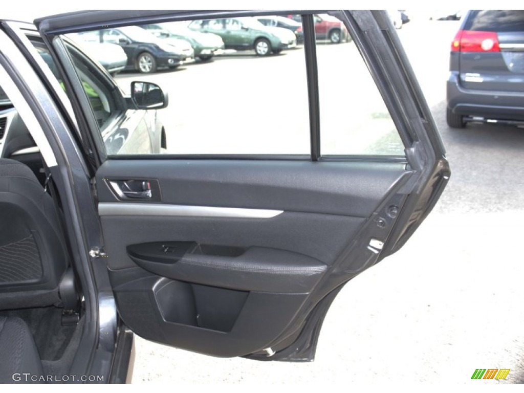 2011 Outback 2.5i Wagon - Graphite Gray Metallic / Off Black photo #19