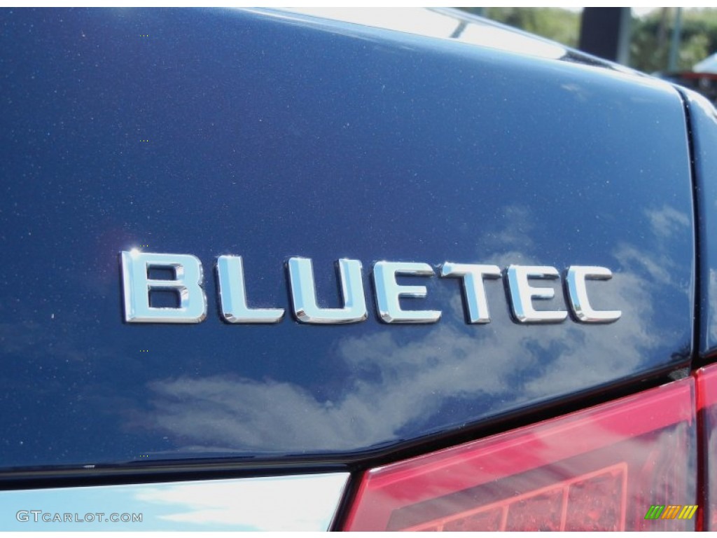 2011 Mercedes-Benz E 350 BlueTEC Sedan Marks and Logos Photos