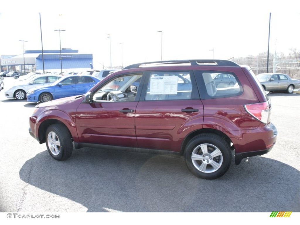 2012 Forester 2.5 X - Camellia Red Pearl / Platinum photo #11