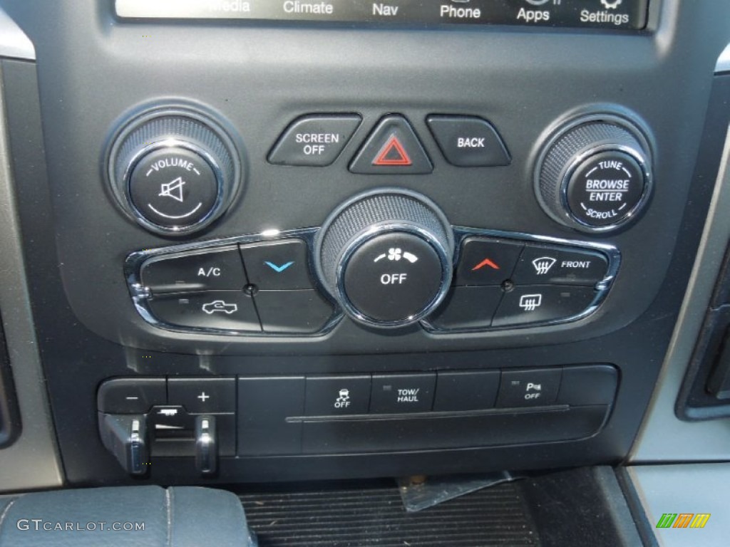 2013 Ram 1500 Big Horn Crew Cab 4x4 Controls Photo #78817639