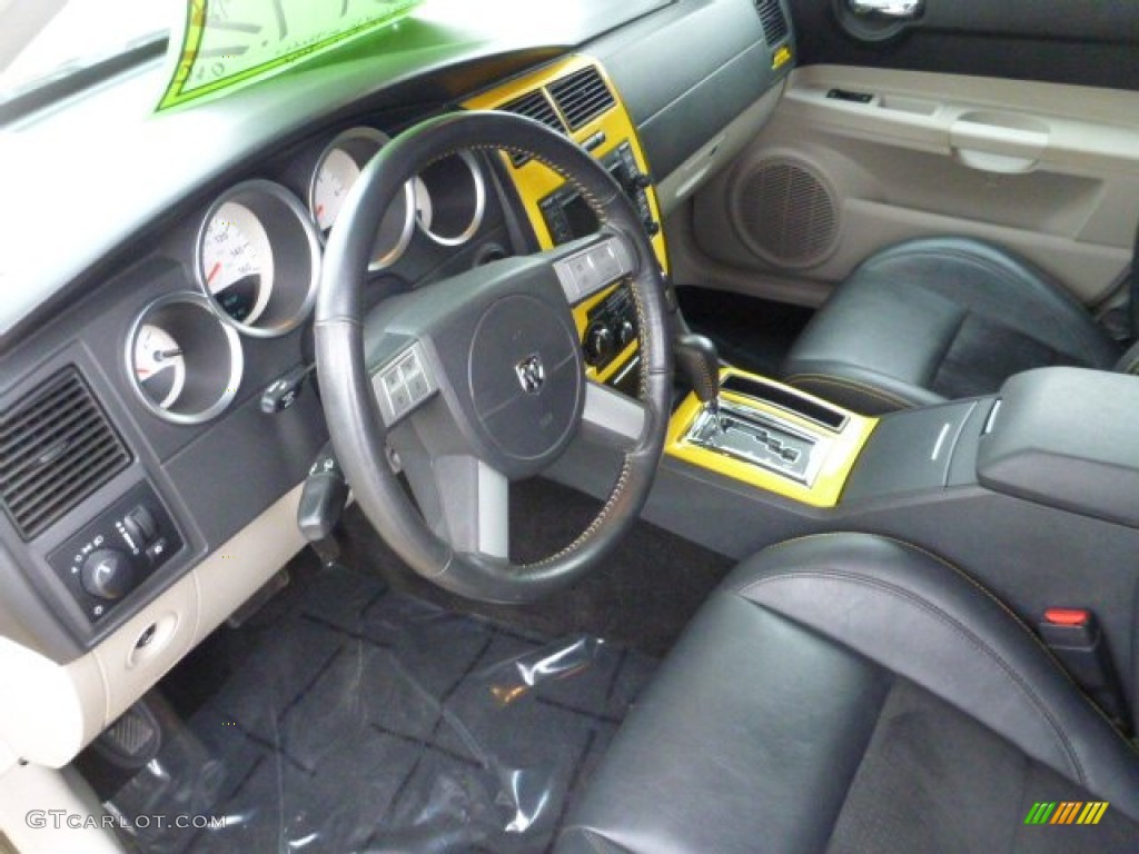 2006 Charger R/T Daytona - Top Banana Yellow / Dark Slate Gray/Light Graystone photo #14