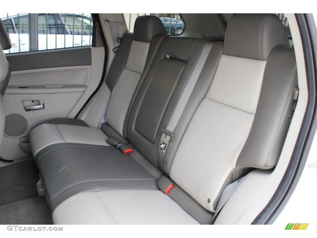 2008 Grand Cherokee Limited 4x4 - Stone White / Dark Slate Gray/Light Graystone photo #17