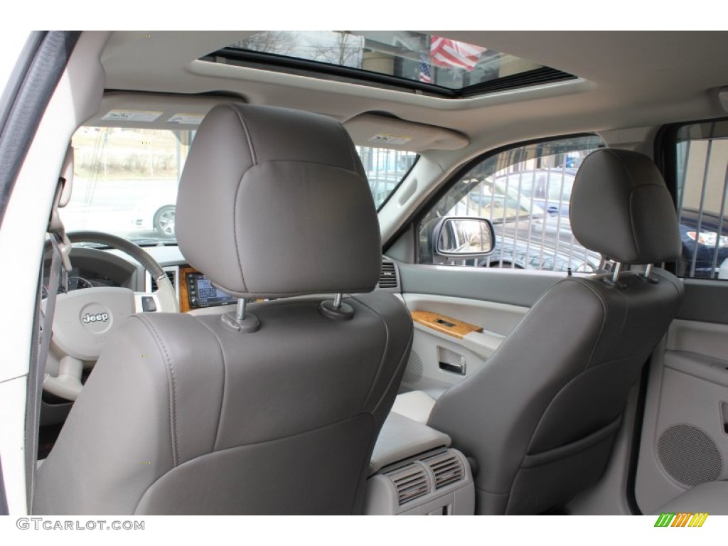 2008 Grand Cherokee Limited 4x4 - Stone White / Dark Slate Gray/Light Graystone photo #18