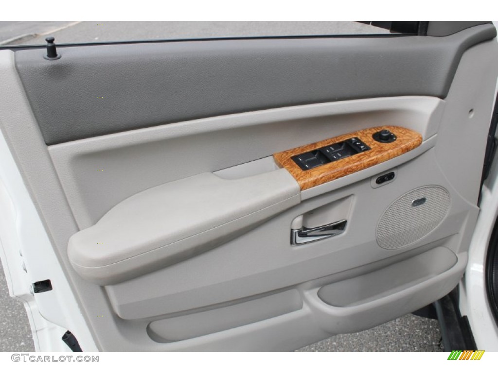 2008 Grand Cherokee Limited 4x4 - Stone White / Dark Slate Gray/Light Graystone photo #19