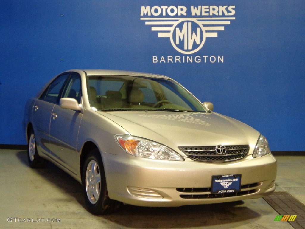 2003 Camry LE V6 - Desert Sand Mica / Taupe photo #1