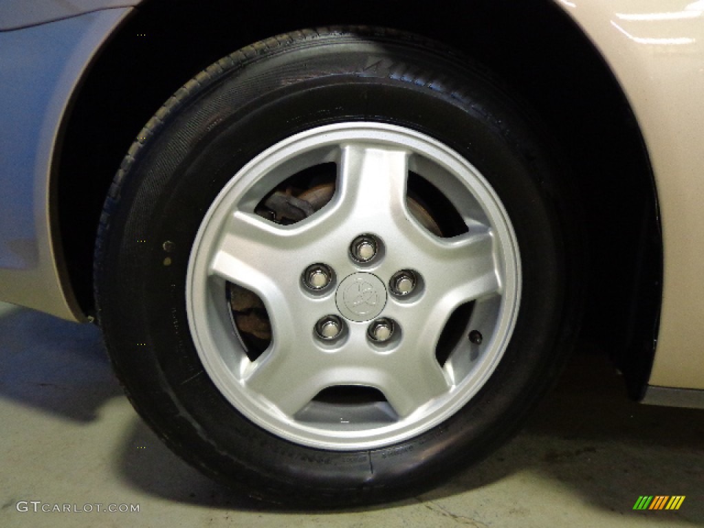 2003 Camry LE V6 - Desert Sand Mica / Taupe photo #9