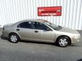 2003 Light Almond Pearl Dodge Stratus SE Sedan  photo #2