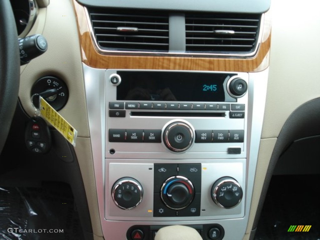 2012 Chevrolet Malibu LT Controls Photo #78829570