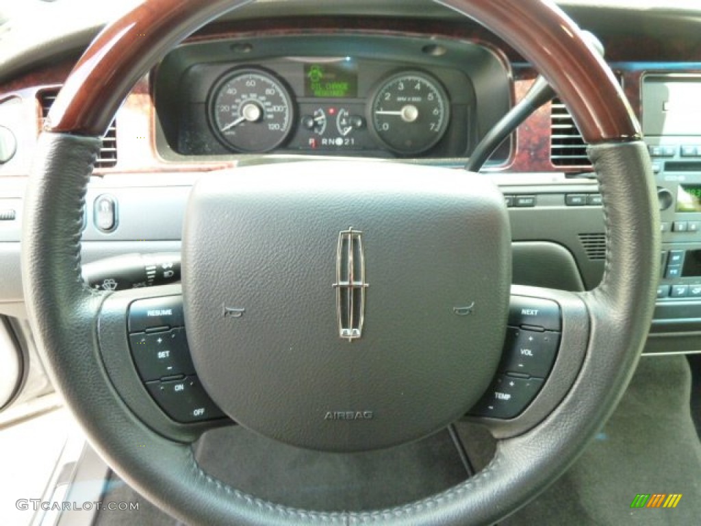 2011 Lincoln Town Car Signature Limited Steering Wheel Photos