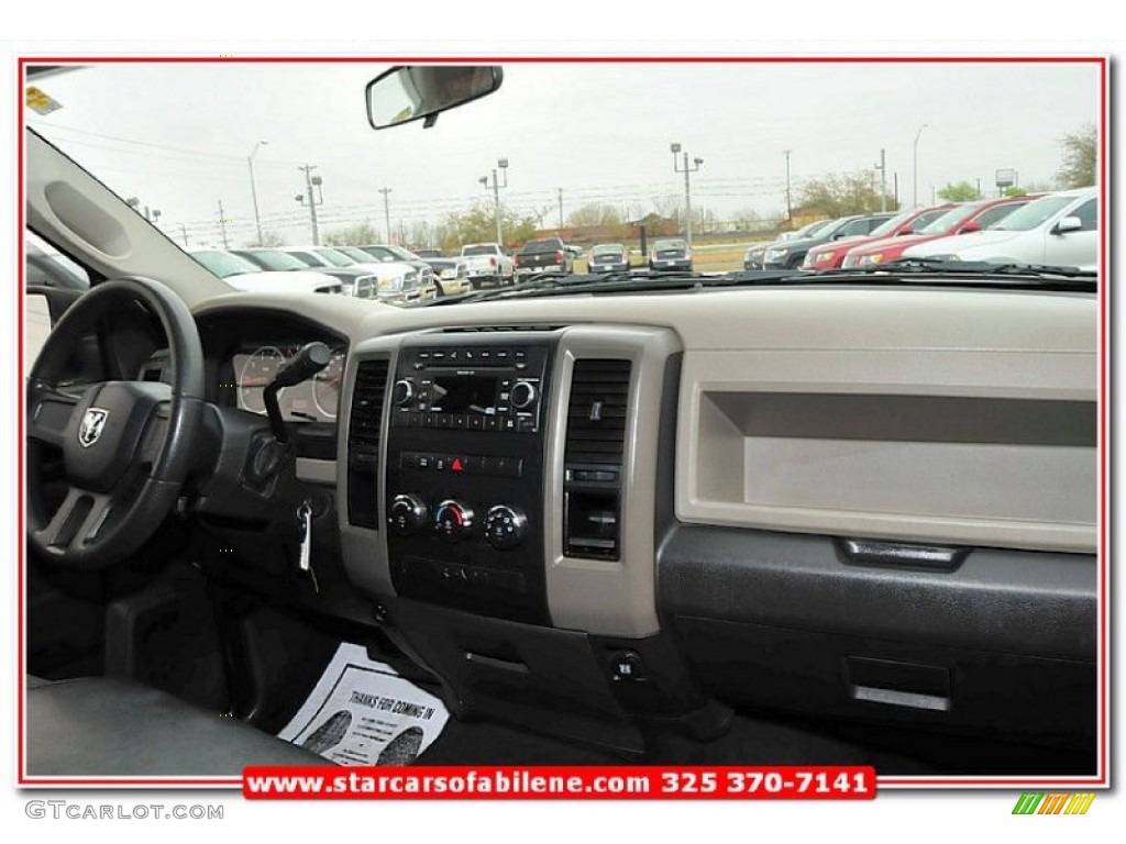 2011 Ram 1500 ST Crew Cab - Bright Silver Metallic / Dark Slate Gray/Medium Graystone photo #28