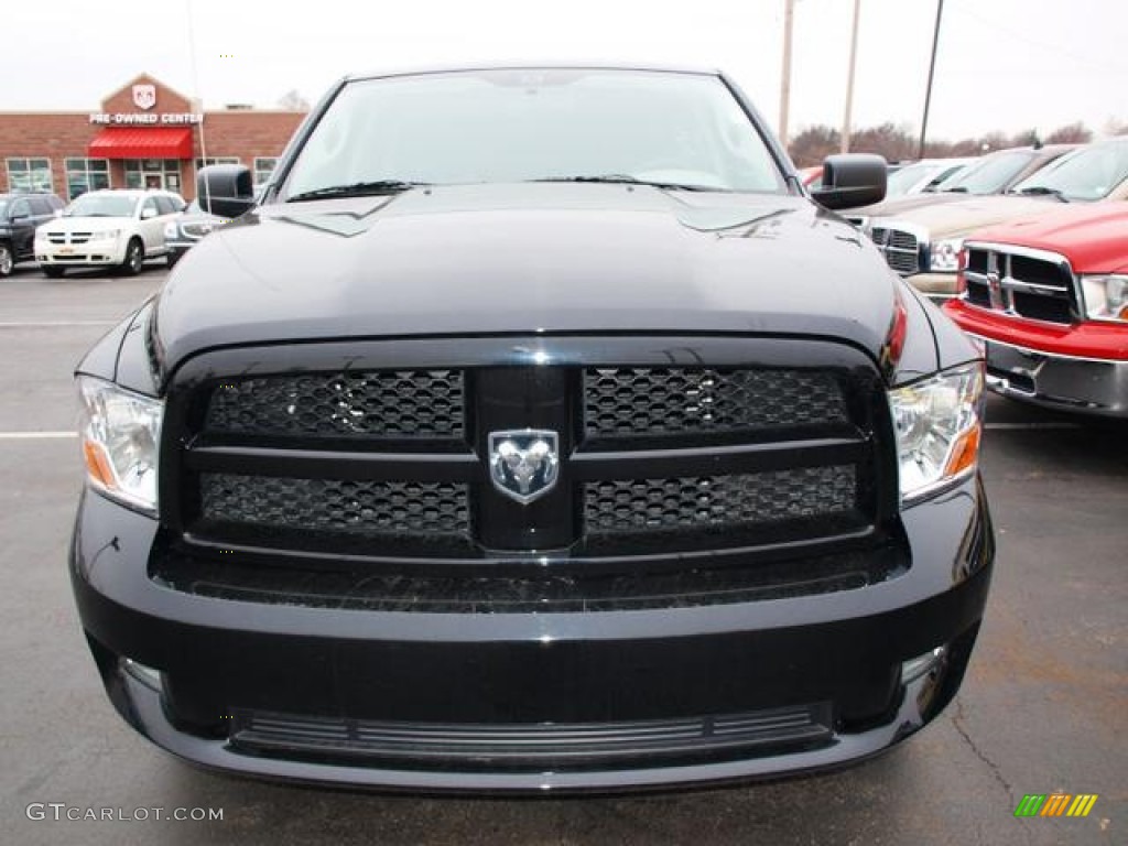 2012 Ram 1500 ST Quad Cab - Black / Dark Slate Gray/Medium Graystone photo #8