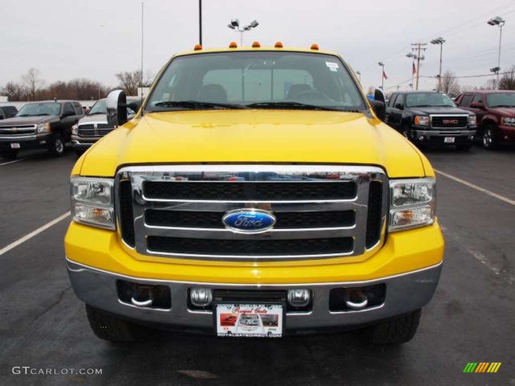2006 F350 Super Duty Amarillo Edition Crew Cab 4x4 - Blazing Yellow / Black photo #6