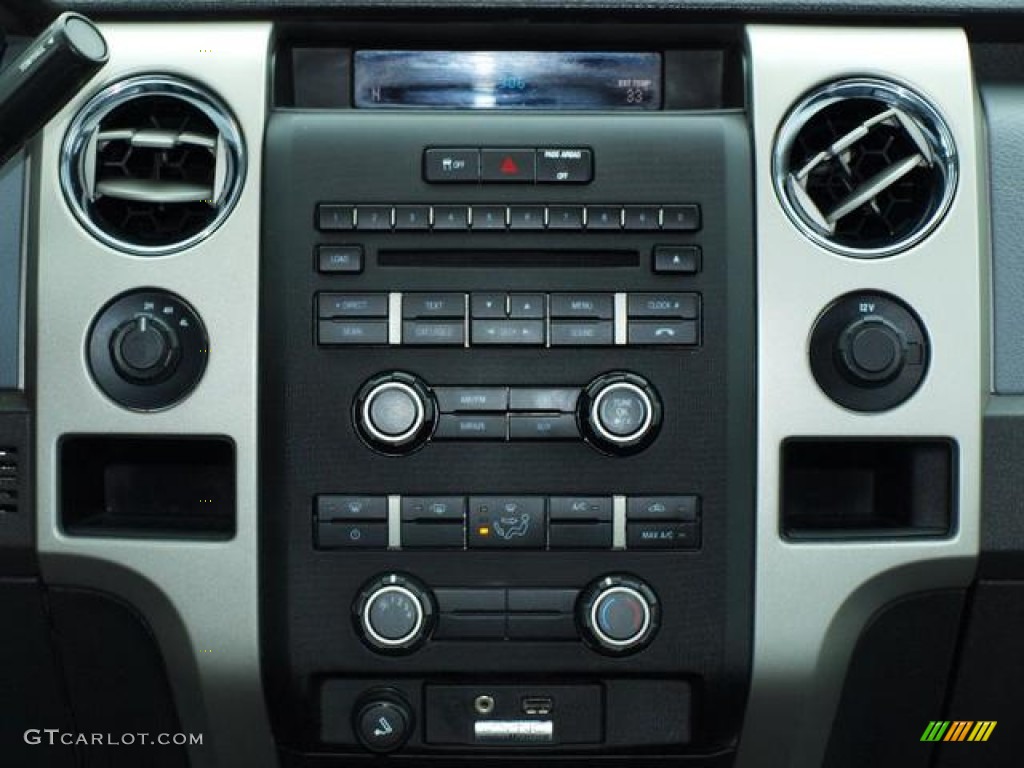 2011 Ford F150 XLT SuperCrew 4x4 Controls Photos