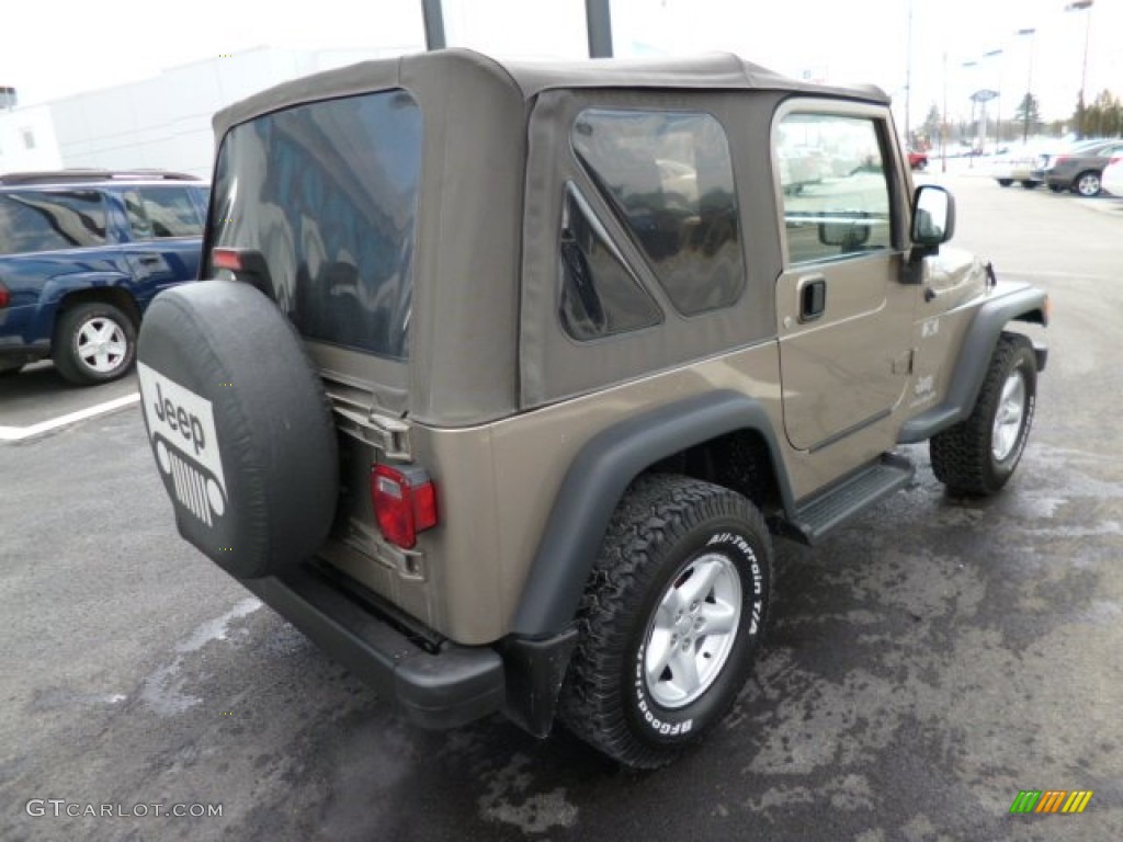 2004 Wrangler X 4x4 - Light Khaki Metallic / Khaki photo #7