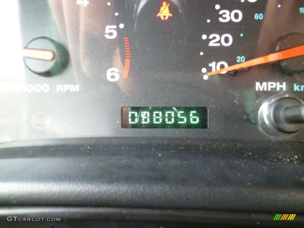 2004 Wrangler X 4x4 - Light Khaki Metallic / Khaki photo #20