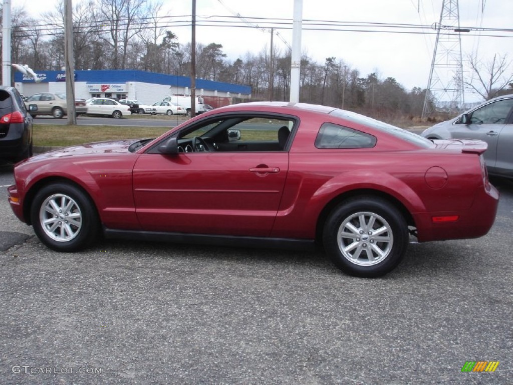 2007 Mustang V6 Deluxe Coupe - Redfire Metallic / Dark Charcoal photo #9