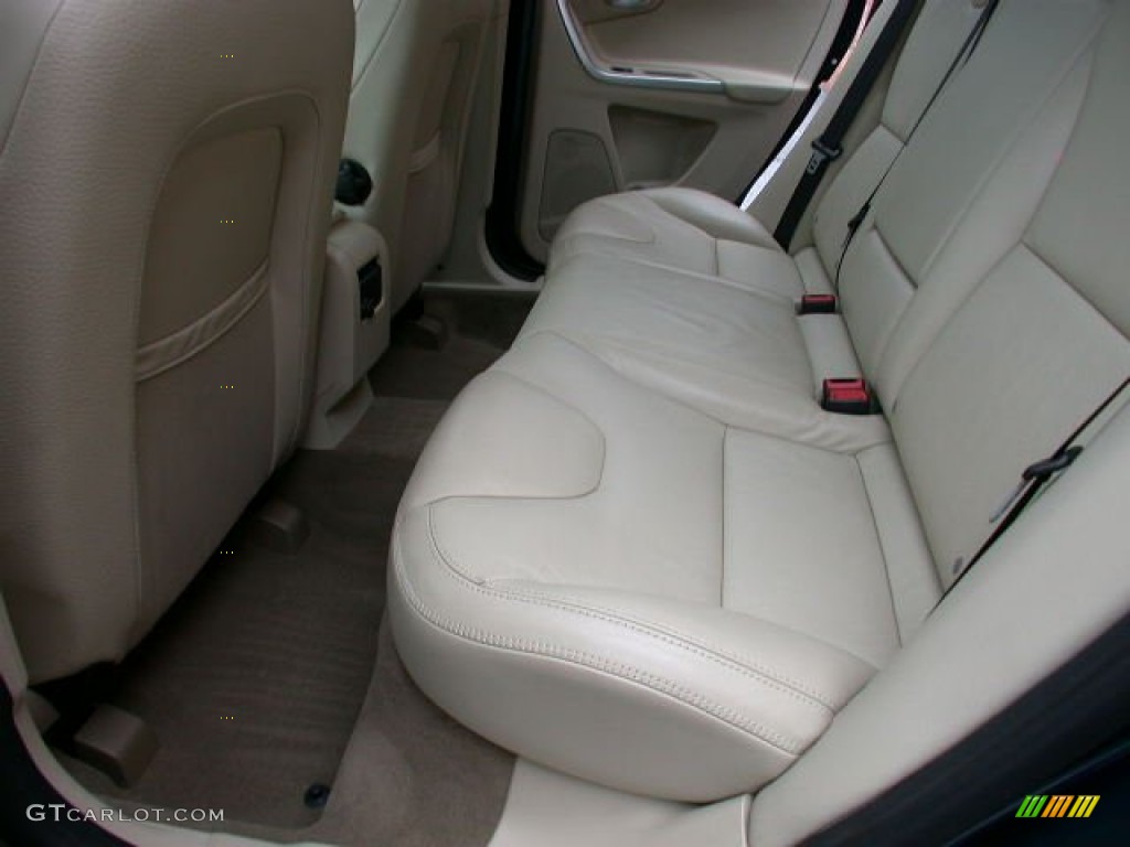 2010 Volvo XC60 3.2 Rear Seat Photo #78837665