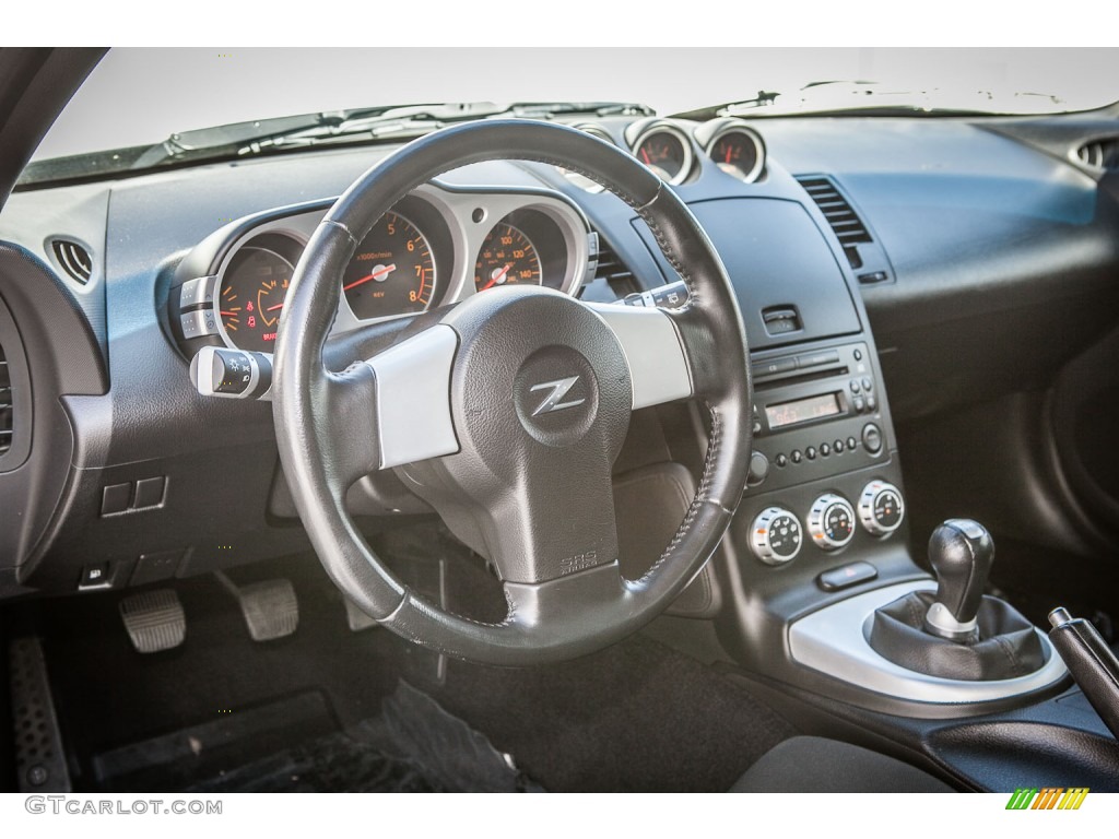 2006 Nissan 350Z Coupe Carbon Black Dashboard Photo #78838478