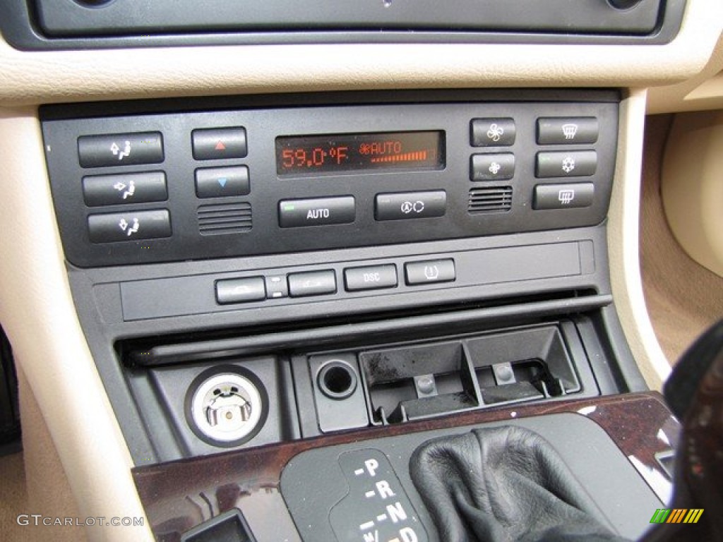 2006 BMW 3 Series 330i Convertible Controls Photos