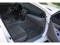 Super White - Camry SE Photo No. 14