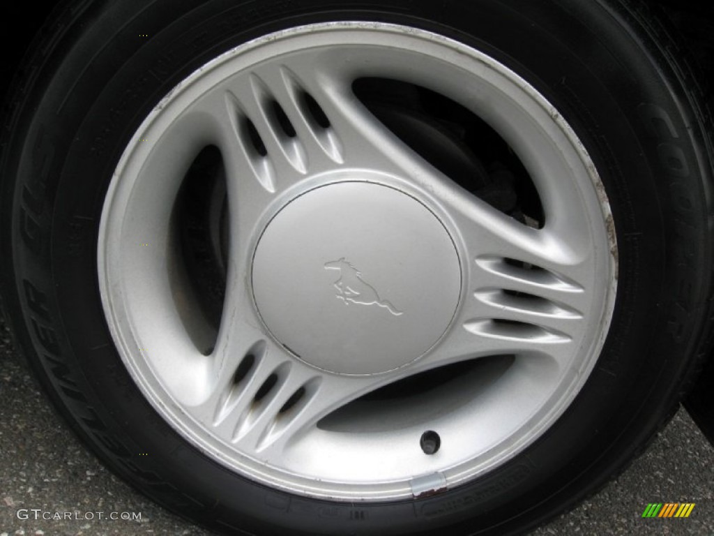 1994 Ford Mustang V6 Coupe Wheel Photos