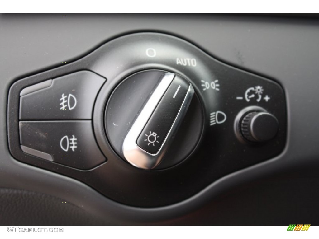 2013 Audi A4 2.0T Sedan Controls Photo #78841952