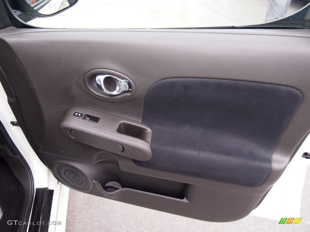 2009 Nissan Cube Krom Edition Black/Gray Door Panel Photo #78842594