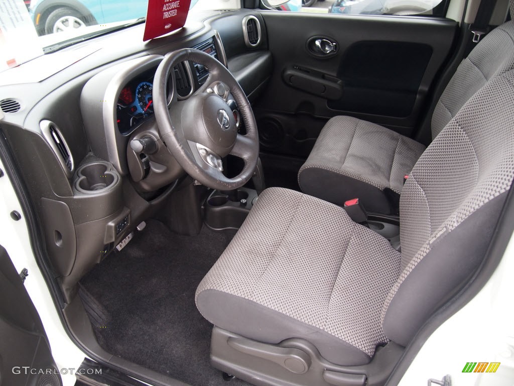 Black/Gray Interior 2009 Nissan Cube Krom Edition Photo #78842783