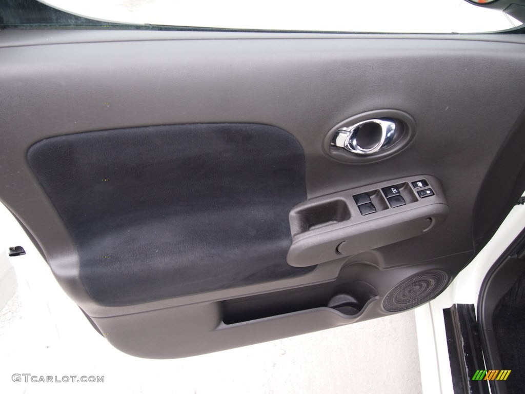 2009 Nissan Cube Krom Edition Black/Gray Door Panel Photo #78842816