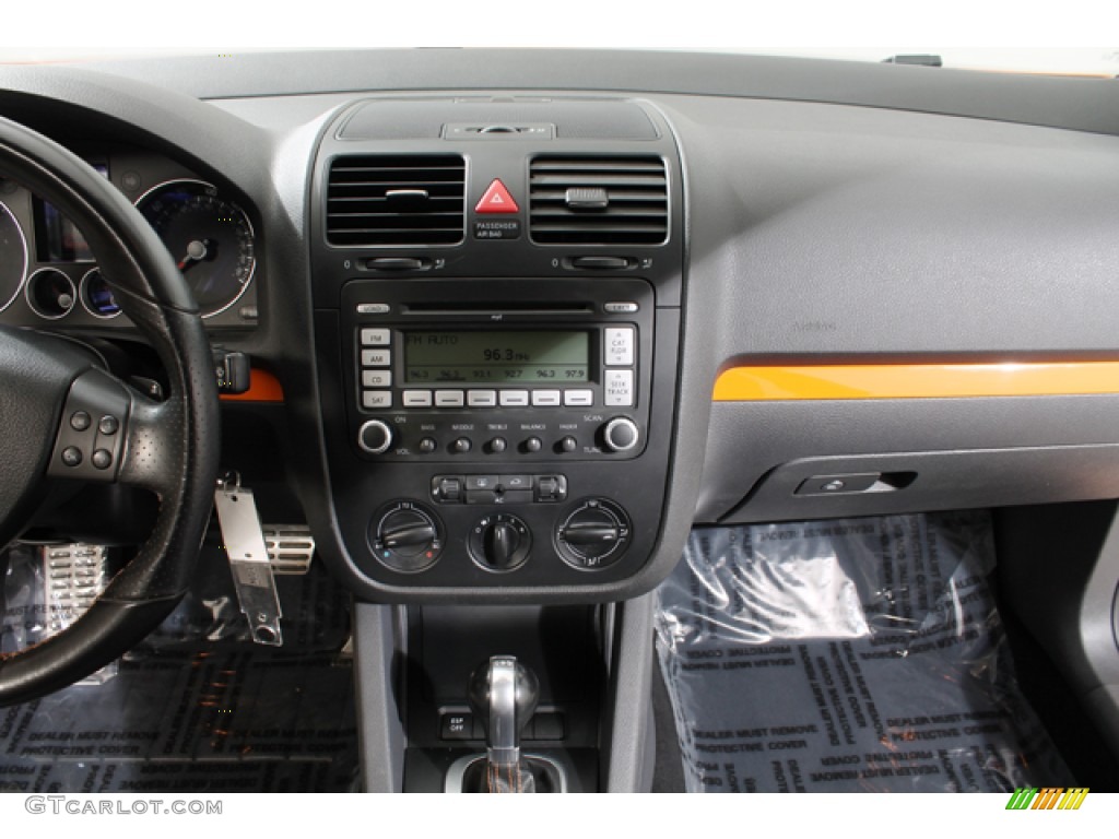 2007 Volkswagen GTI 2 Door Fahrenheit Edition Anthracite Dashboard Photo #78844118